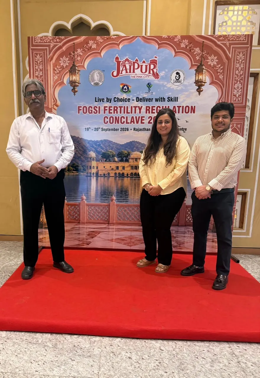 Rajnish Sehgal, Dr. Sakshi Sehgal and Mishank Nagpal of Cell Mate at the FOGSI Fertility Regulation Conclave 2026, Jaipur