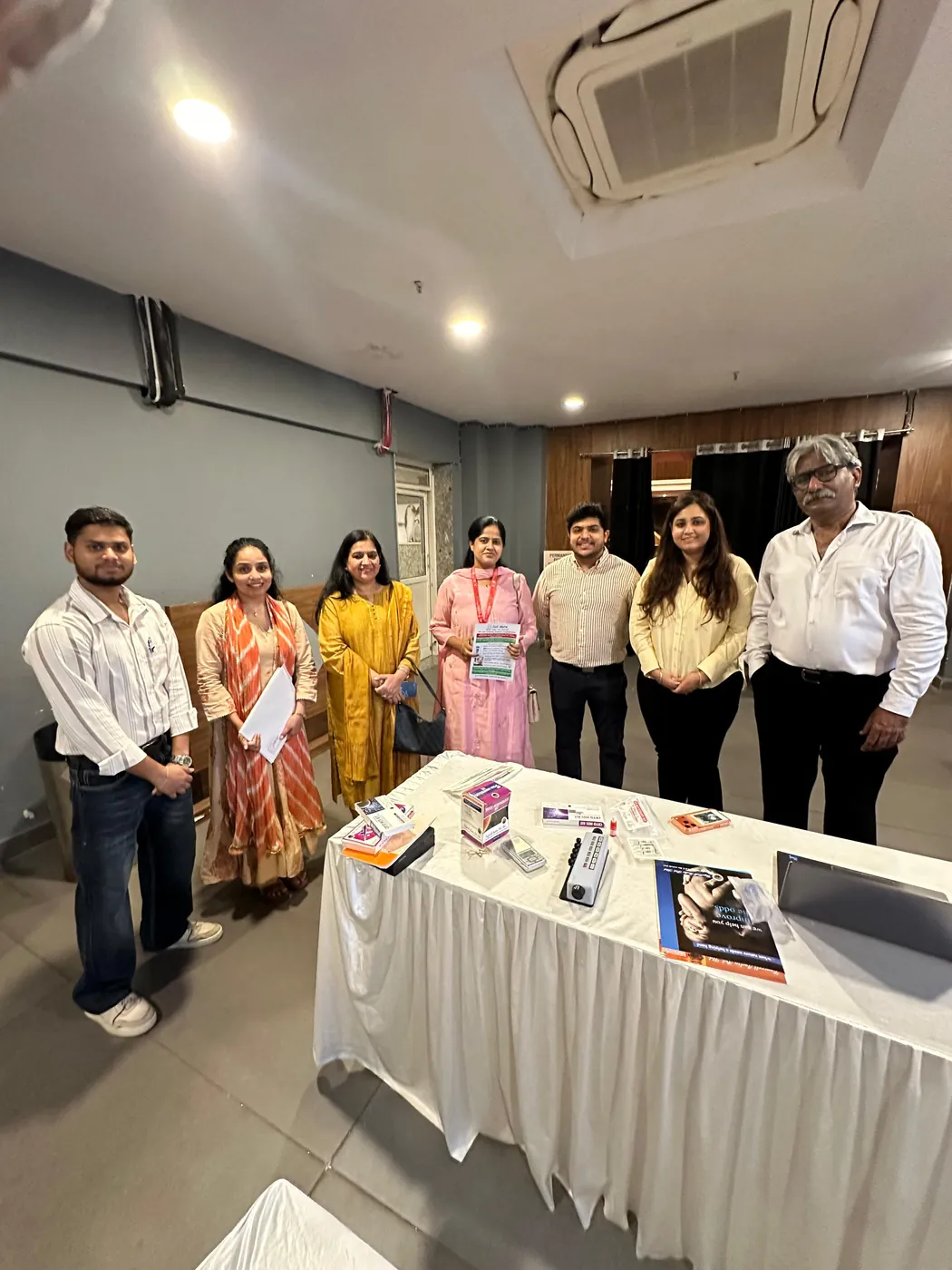 The Cell Mate team with participants at the FOGSI Fertility Regulation Conclave 2026, Jaipur